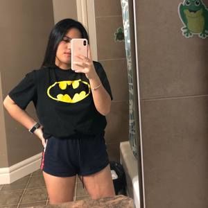 Meet your Posher, Nikez